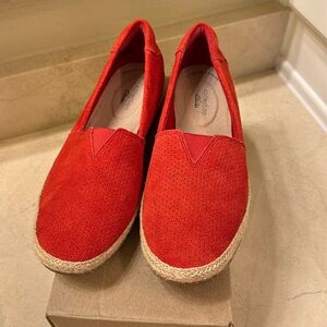 NWT Danelly sky red suede loafers